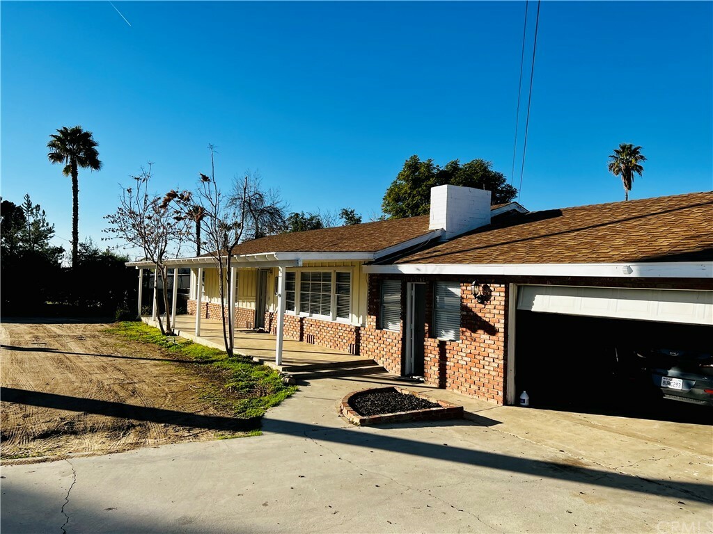 Property Photo:  42082 Stetson Avenue  CA 92544 