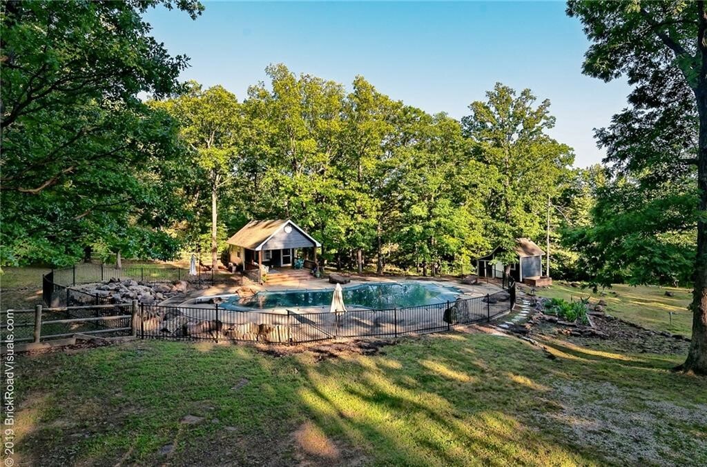 Property Photo:  16832 Lake Sequoyah Road  AR 72701 