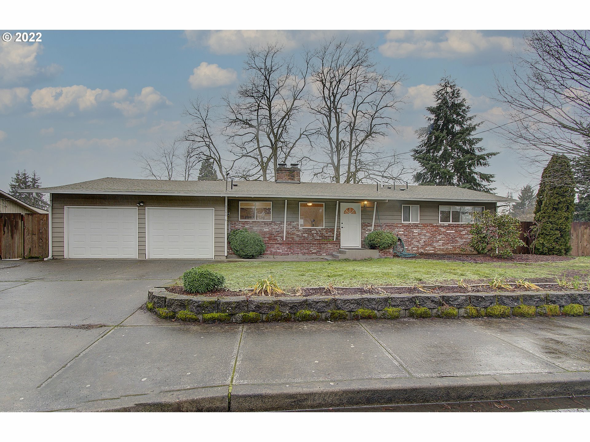 Property Photo:  1100 NE 87th Ave  WA 98664 