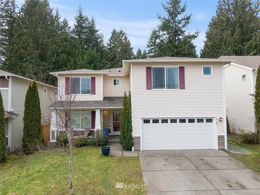Property Photo: 10103 194th Avenue E WA 98391