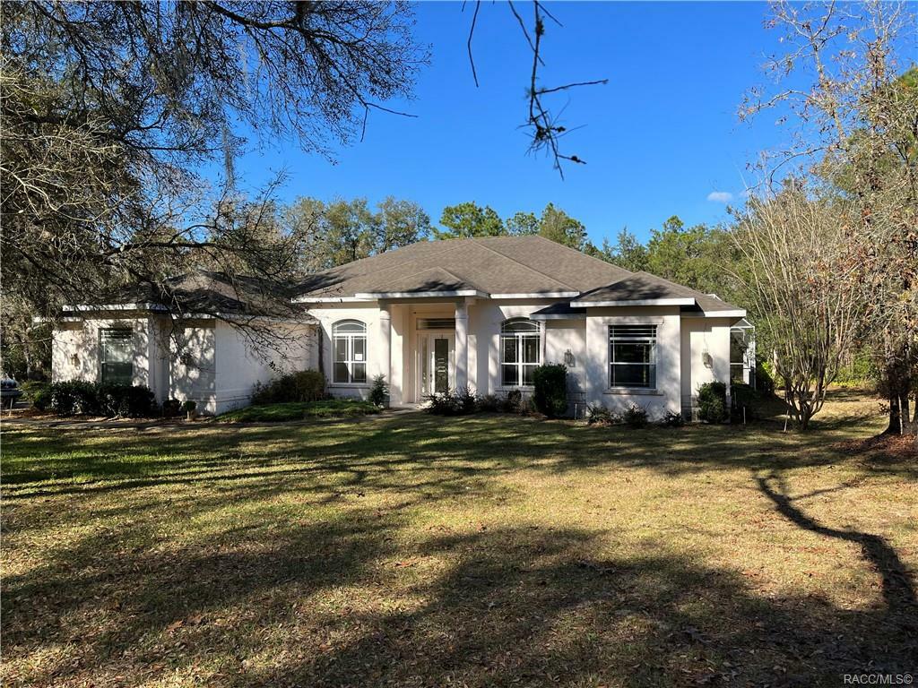 Property Photo:  617 N Quartz Avenue  FL 34442 