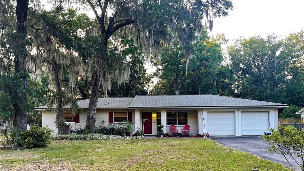 Property Photo:  2021 NW 15th Court  FL 34428 