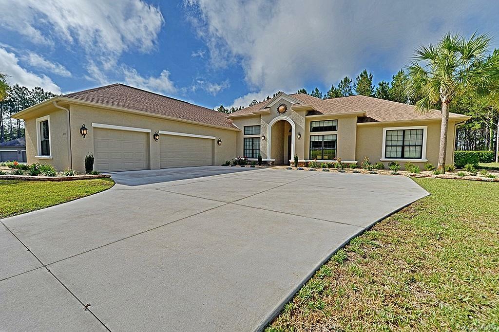 Property Photo:  134 E Atlantic Street  FL 34442 