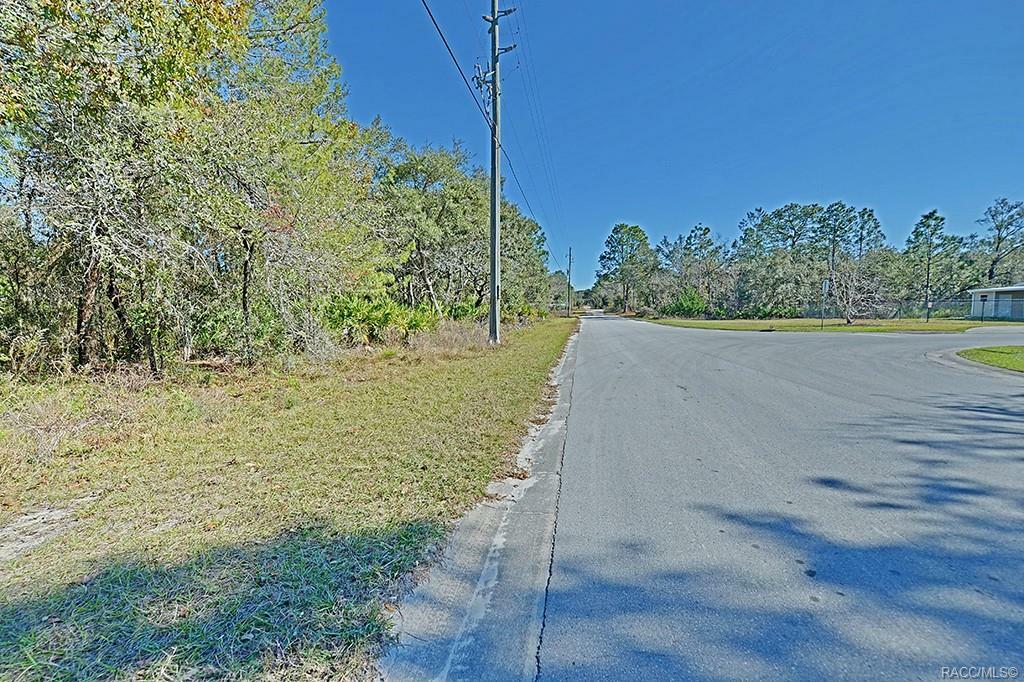 Property Photo: 6883 W Merrivale Lane FL 34446