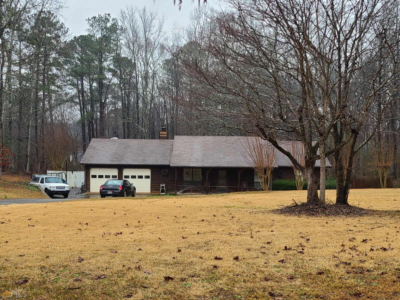 Property Photo:  190 Oakridge Drive  GA 30294 