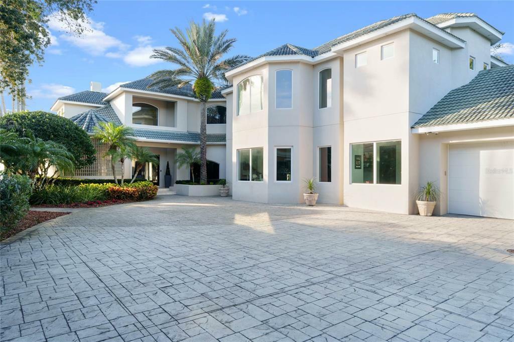 Property Photo: 4828 S Peninsula Drive FL 32127