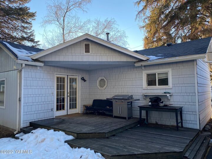 910 S 17th Ave  Yakima WA 98902 photo