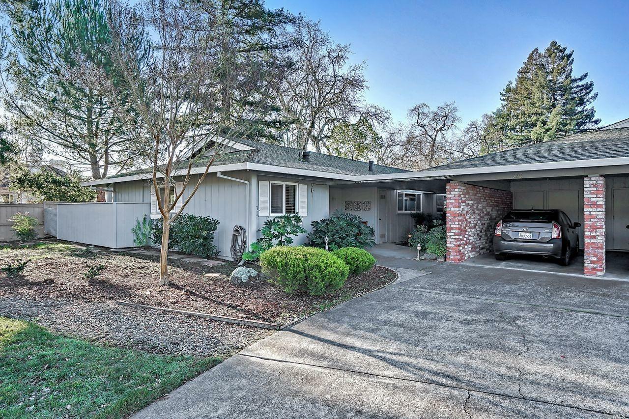 Property Photo: 170 White Oak Drive CA 95409