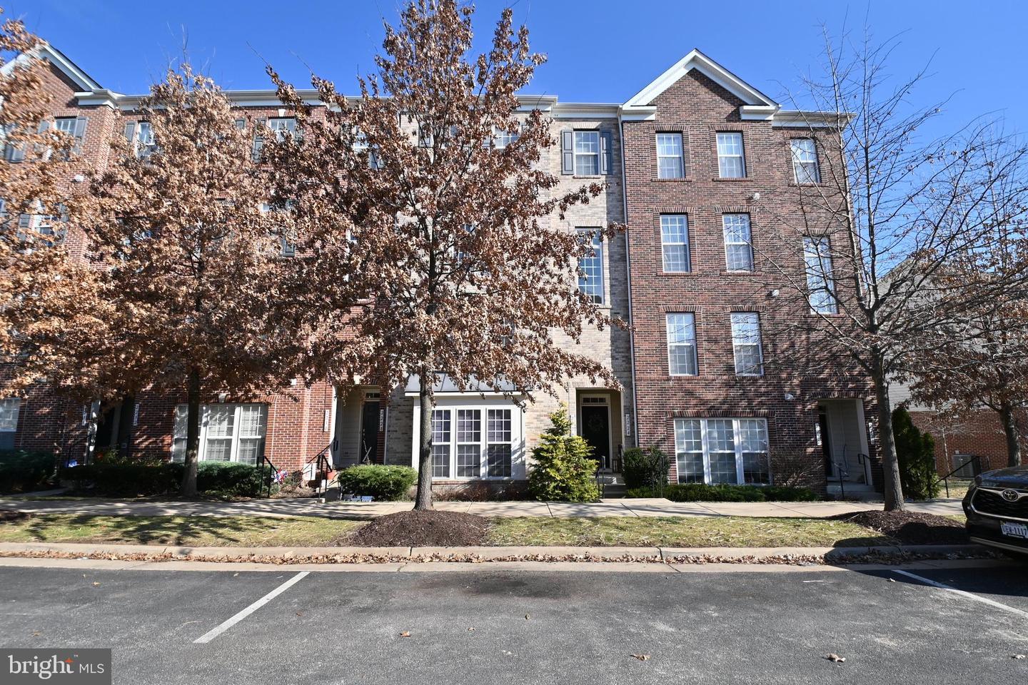 Property Photo: 2224 Merseyside Drive VA 22191