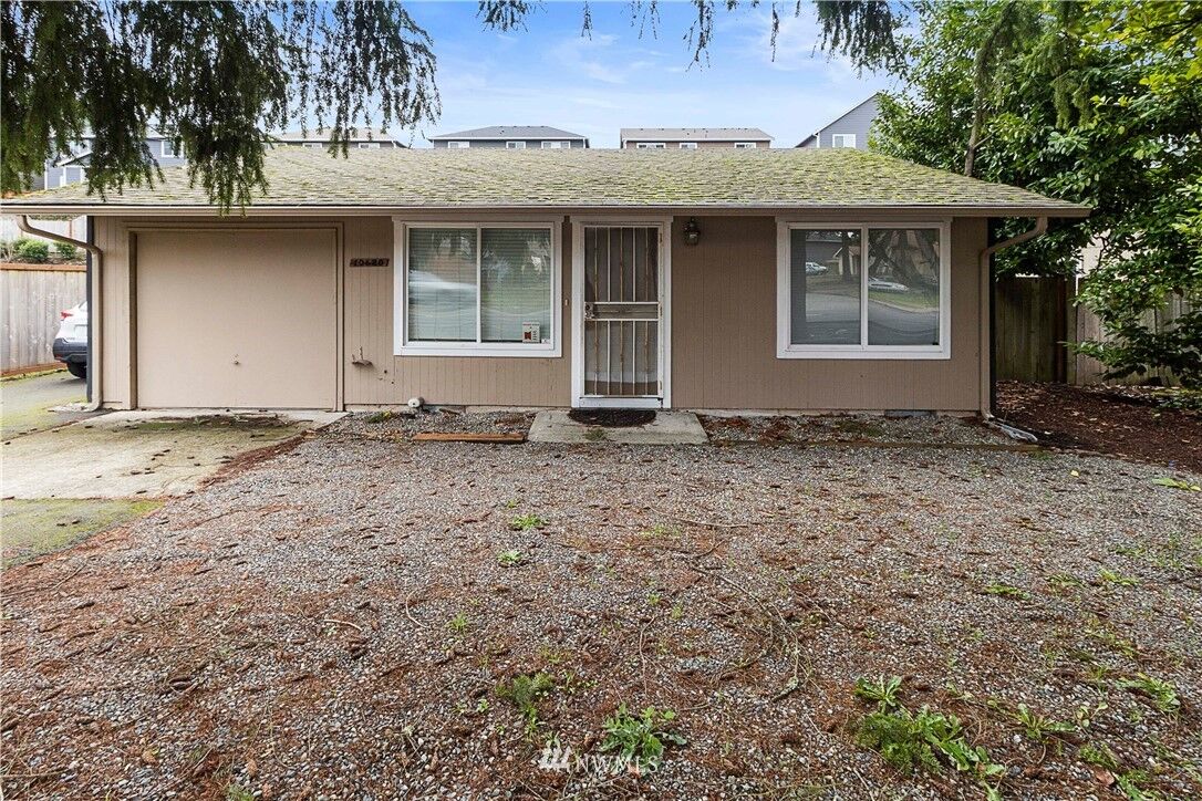 Property Photo:  10620 128th Street E  WA 98374 