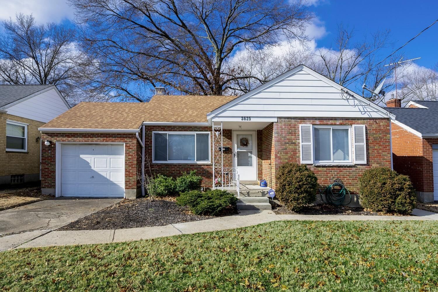 Property Photo:  3625 Lakewood Dr  OH 45248 