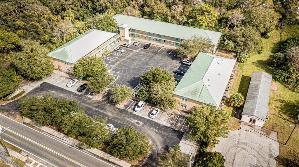 Property Photo: 5822 Congress St 104 FL 34653