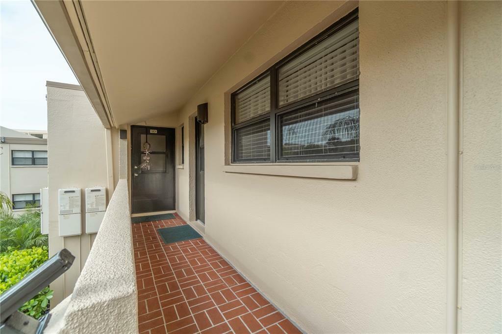 Property Photo: 4621 Gulf Of Mexico Drive 10D FL 34228