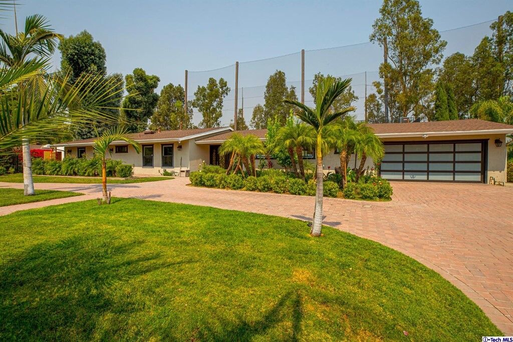 Property Photo: 12005 12007 Susan Drive CA 91344