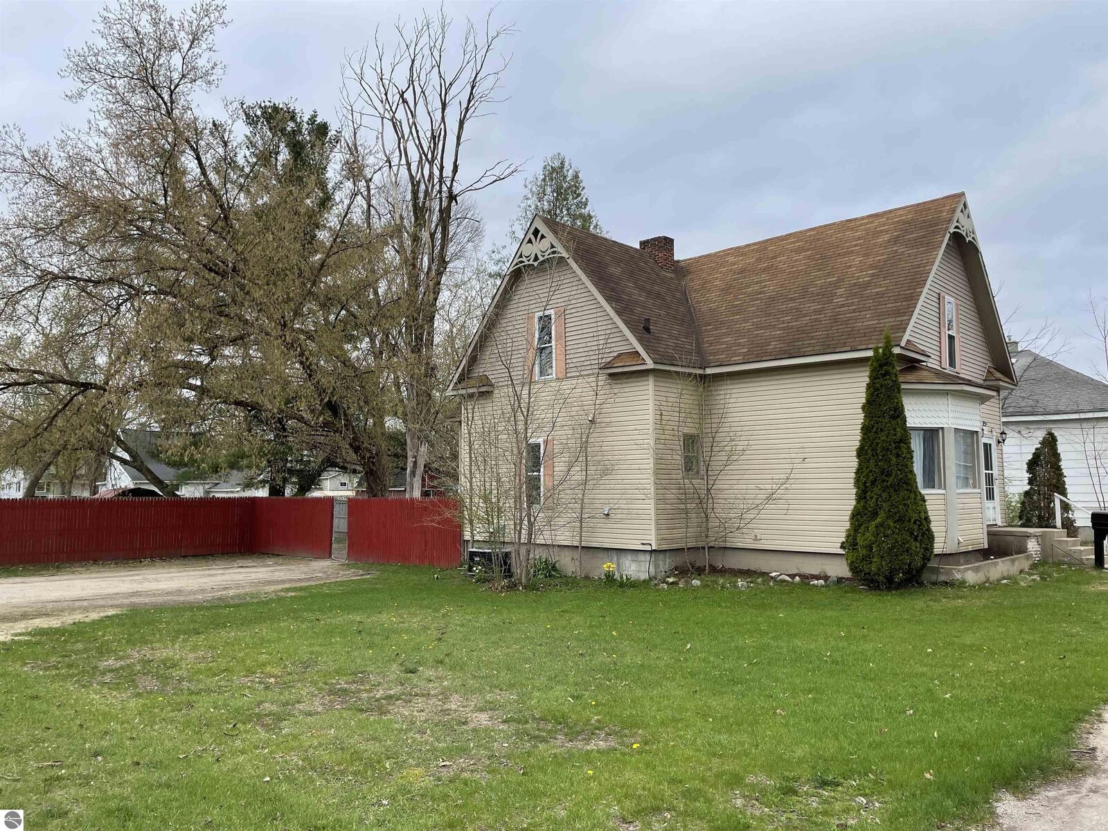 Property Photo: 126 Cobb Street MI 49601