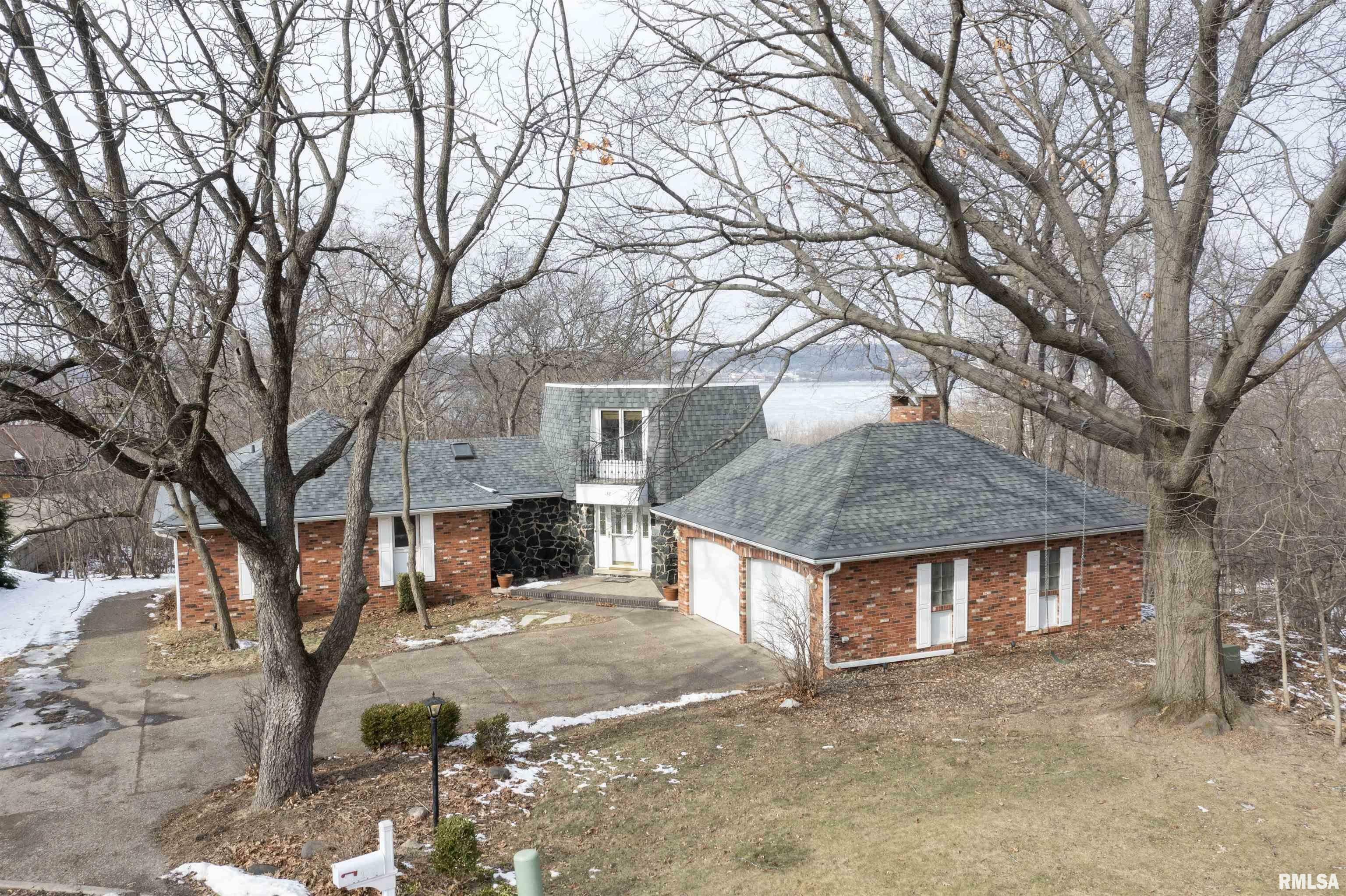 Property Photo:  132 Royal Vista  IL 61611 