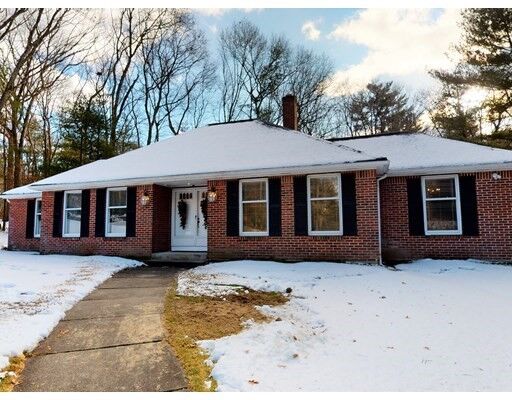 Property Photo:  3 Old Conant Circle  MA 02454 