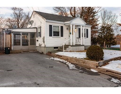 Property Photo: 590 Vinton St NH 03103