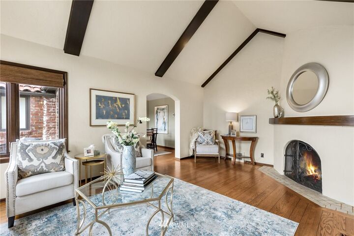 Property Photo: 1408 Magnolia Boulevard W WA 98199