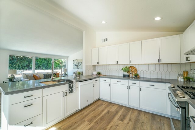 Property Photo:  3350 Dorchester Drive  CA 92123 