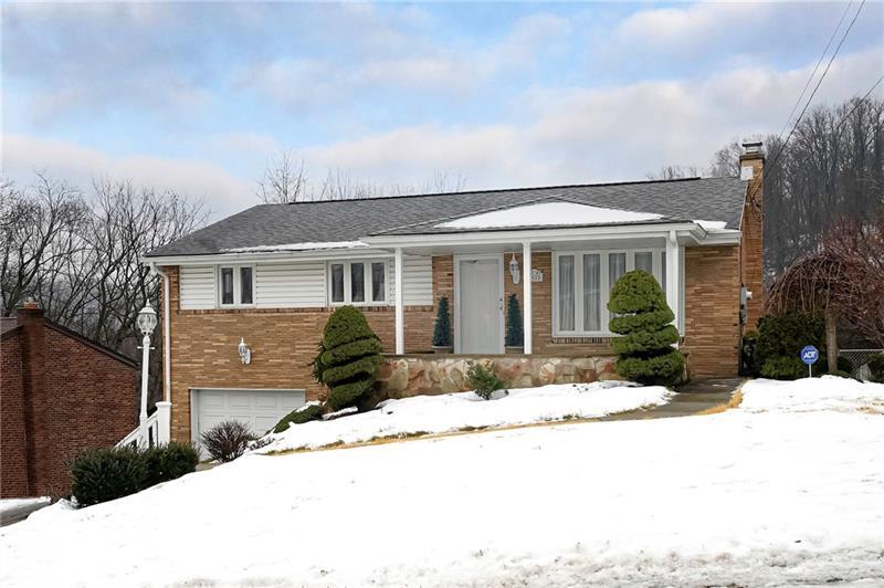 Property Photo: 2525 Poinsettia Dr PA 15131