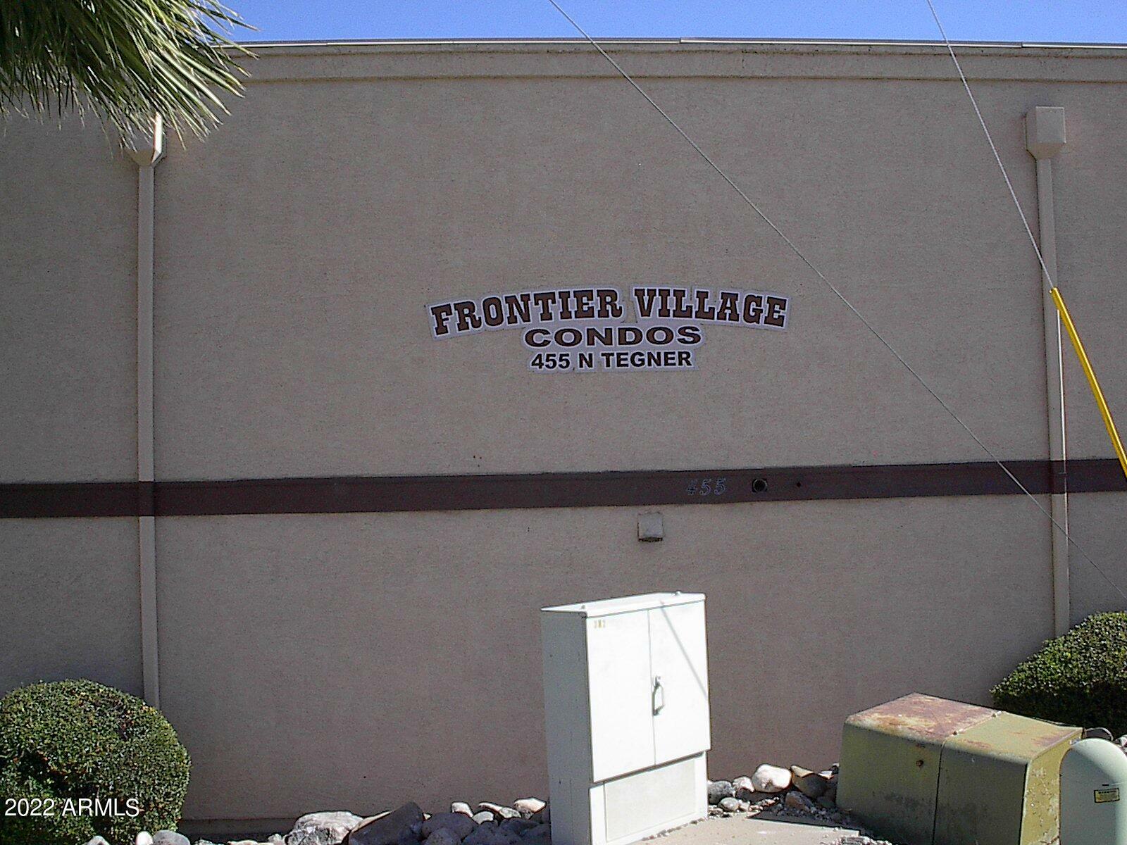 Property Photo:  455 N Tegner Street  AZ 85390 