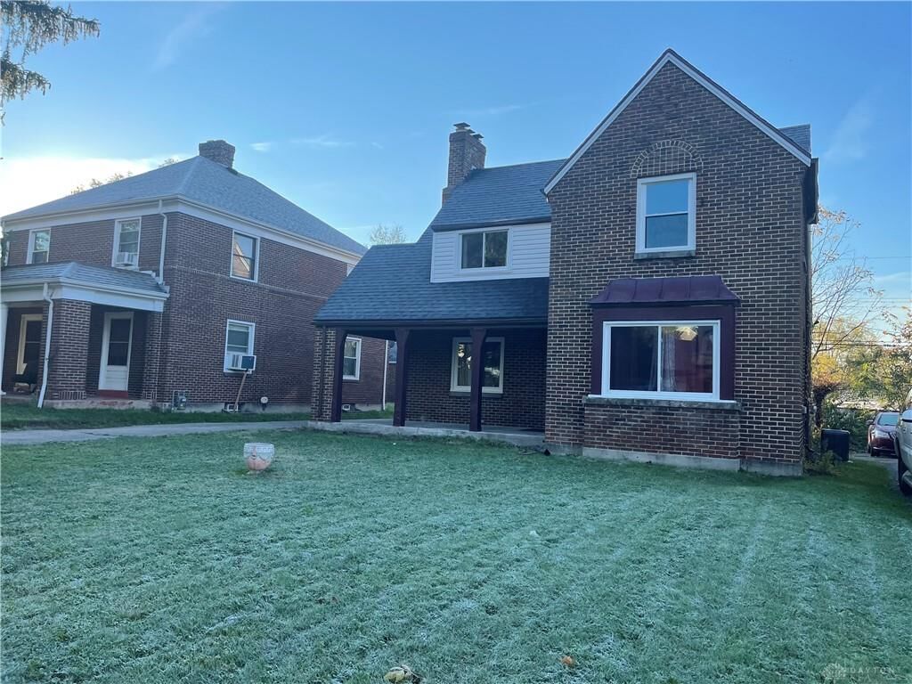 Property Photo: 1450 Earlham Drive OH 45406