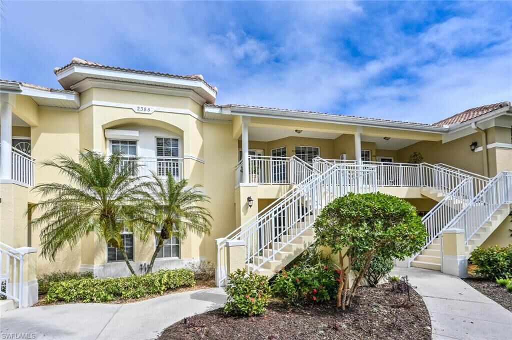 Property Photo: 2385 Harmony Ln 203 FL 34109