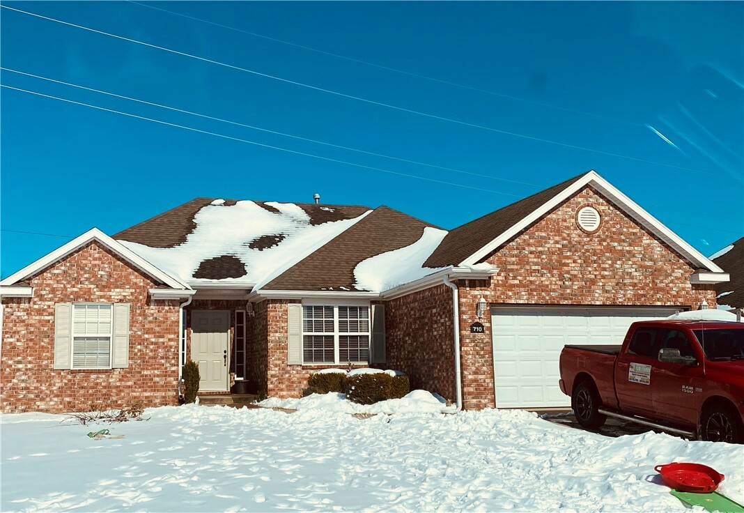 Property Photo: 710 Dogwood Street AR 72719