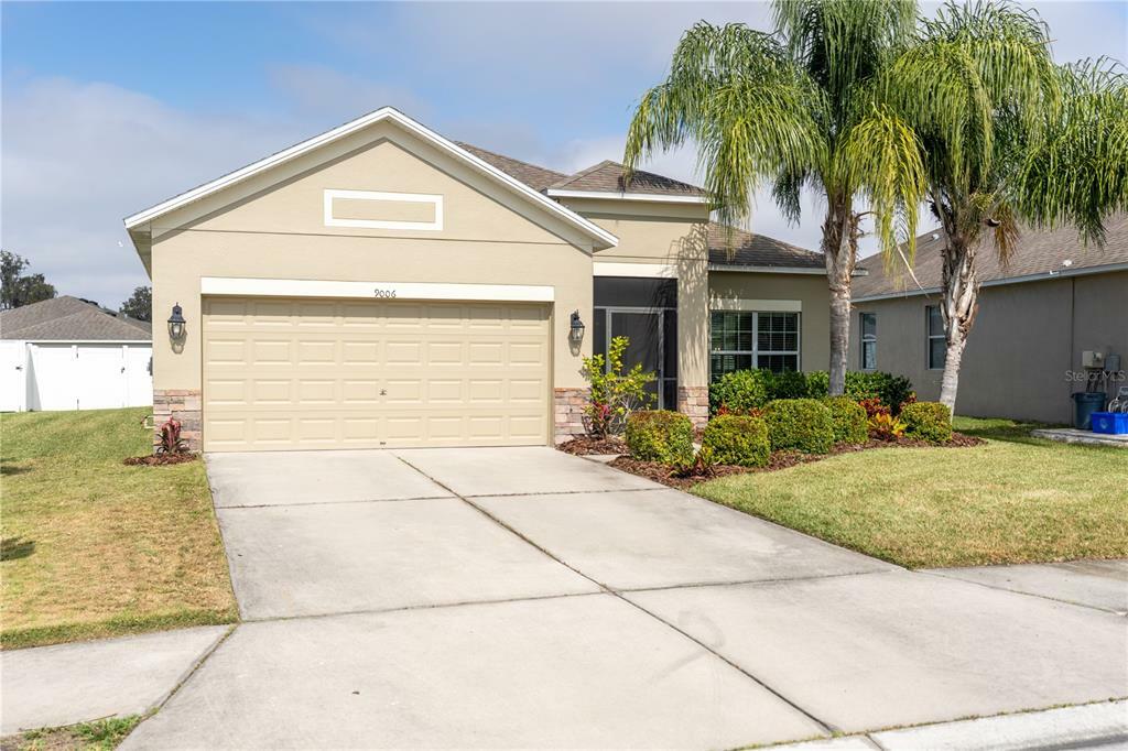 Property Photo:  9006 41st Street E  FL 34219 