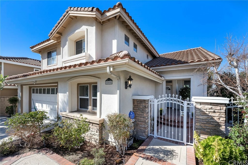 Property Photo:  500 S Laureltree Drive  CA 92808 