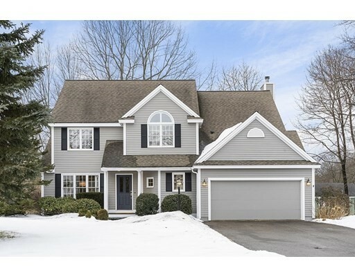 Property Photo:  22 Strawberry Hill Lane  MA 01867 