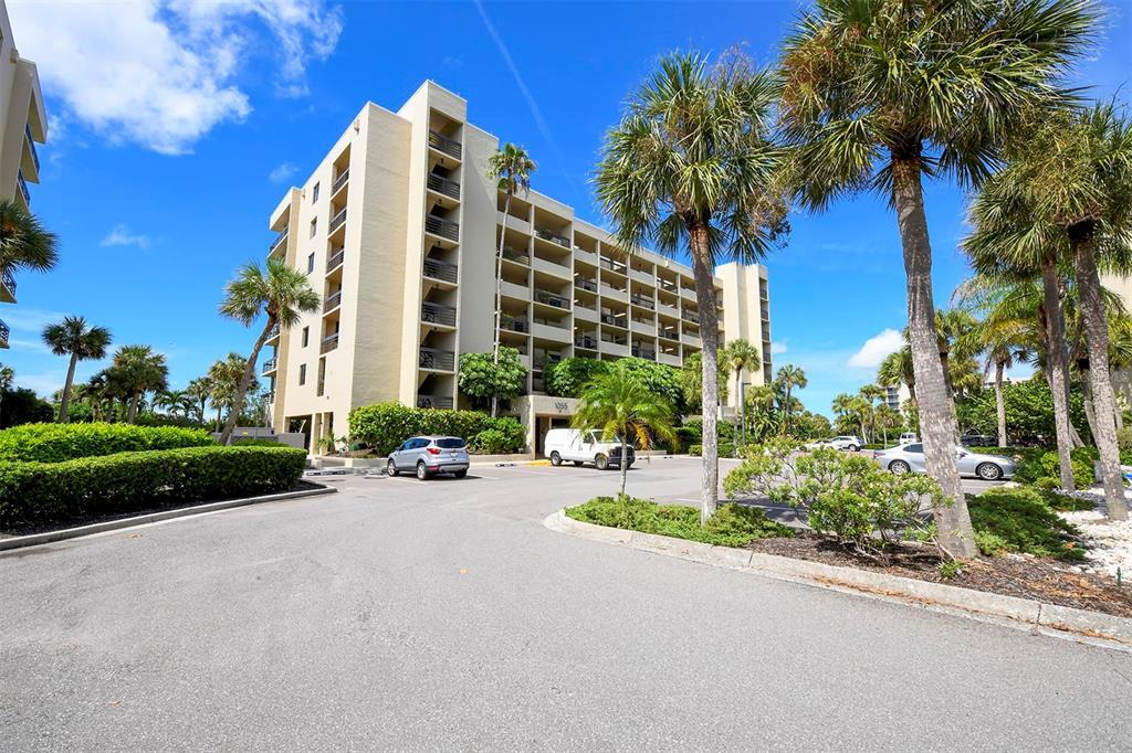 Property Photo: 1055 Gulf Of Mexico Drive 406 FL 34228