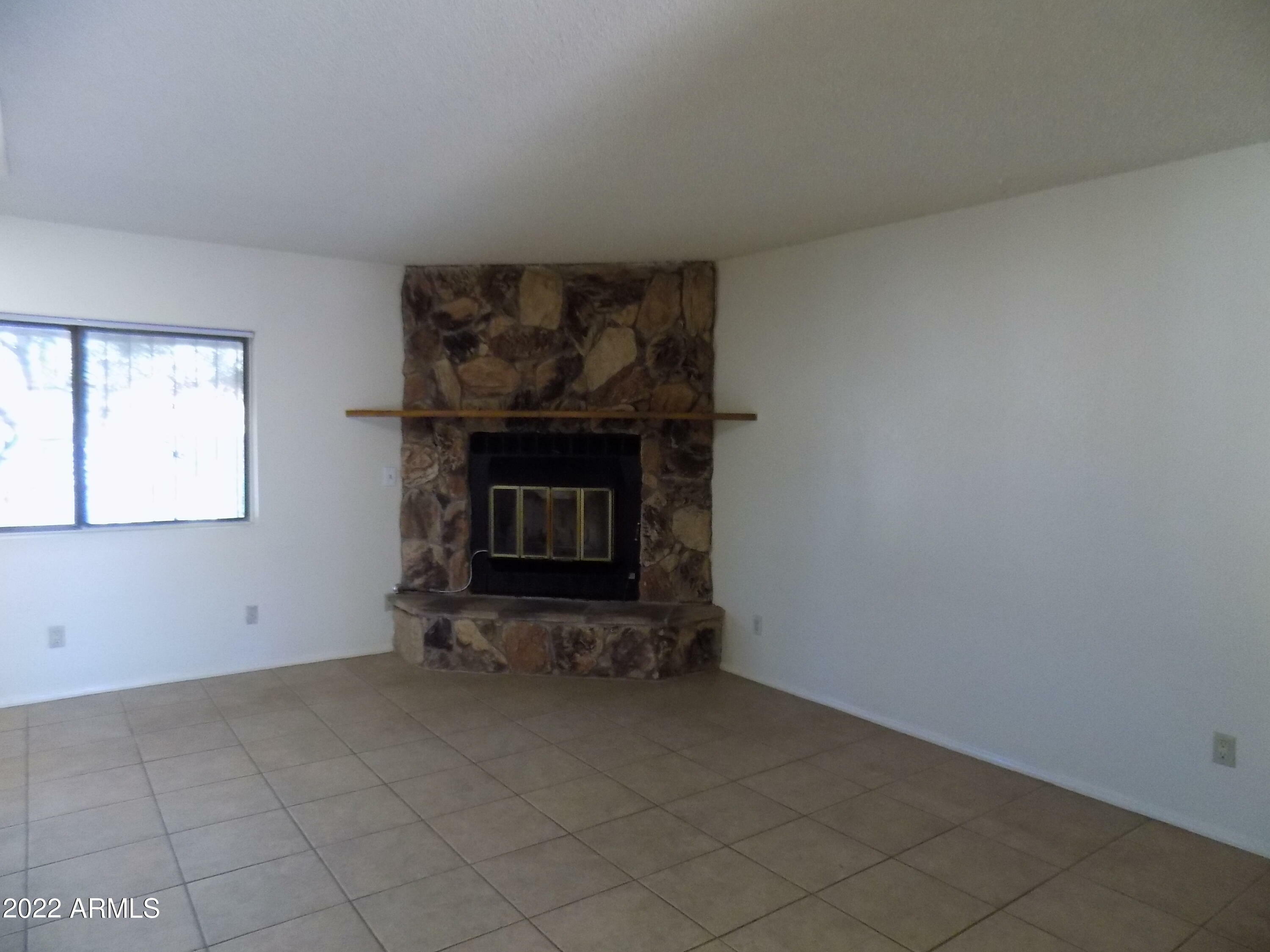 Property Photo:  1009 E Carmelita Drive  AZ 85635 