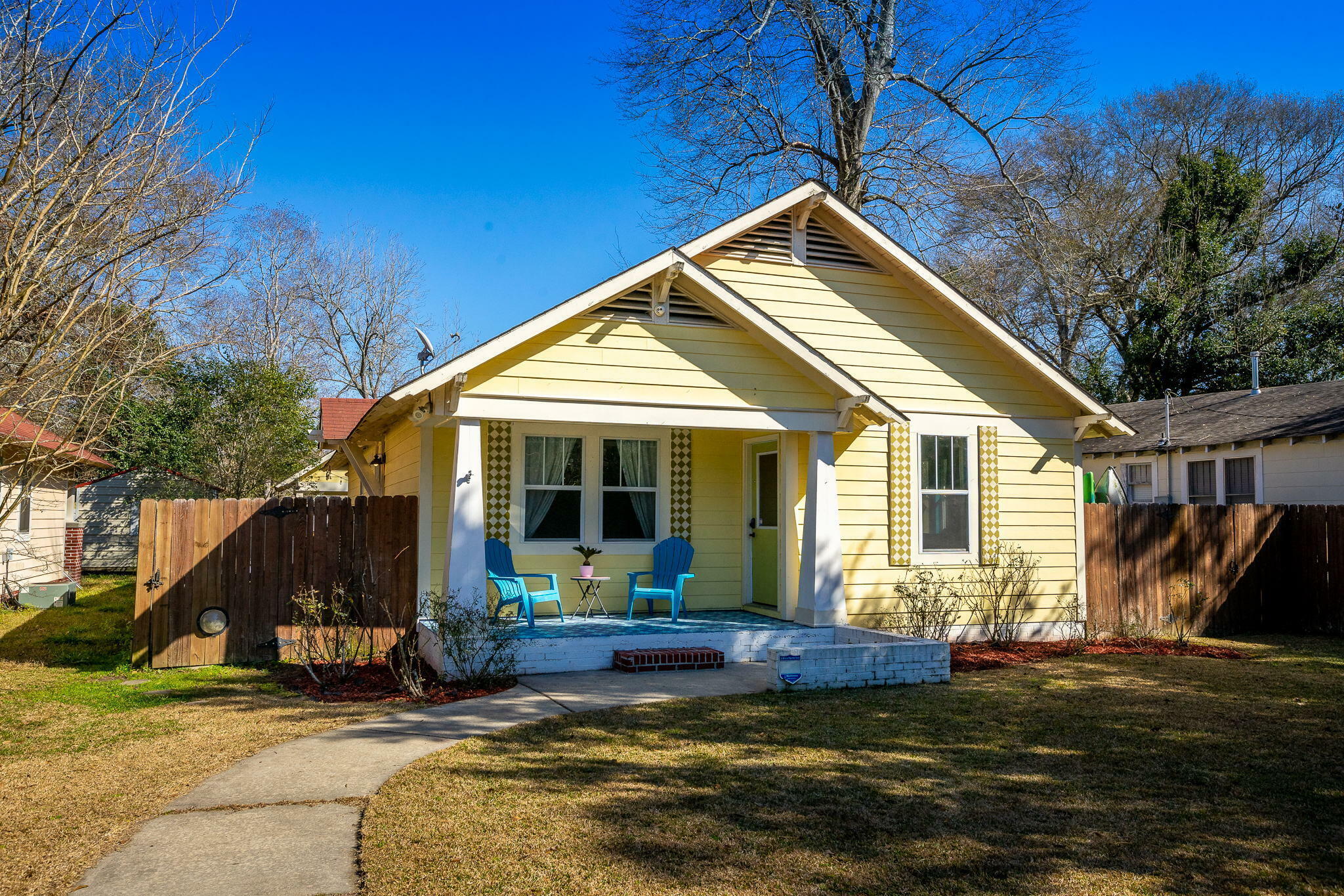 Property Photo: 212 S 12th Ave MS 39401