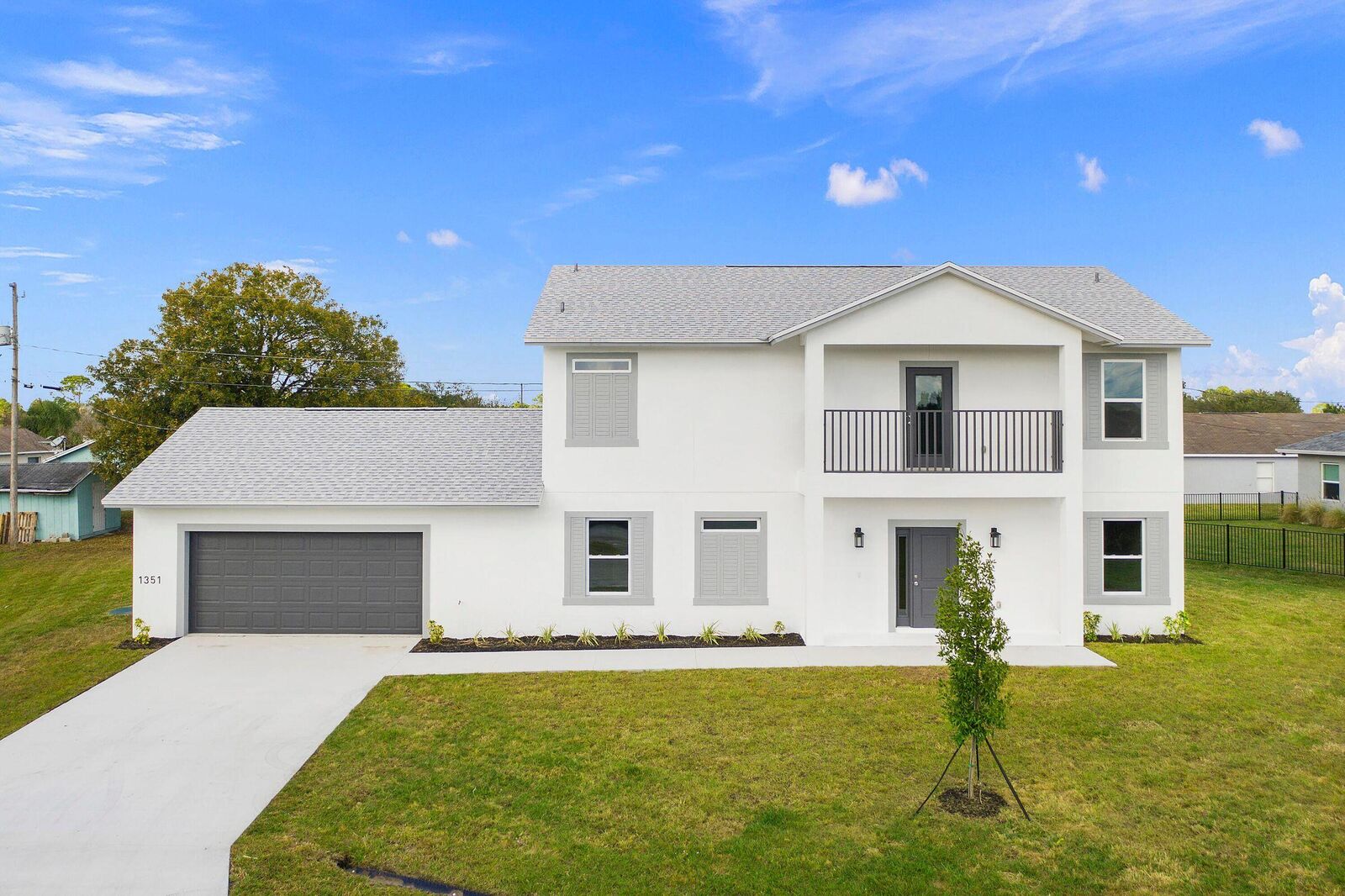 Property Photo: 1351 SW Don Court FL 34953