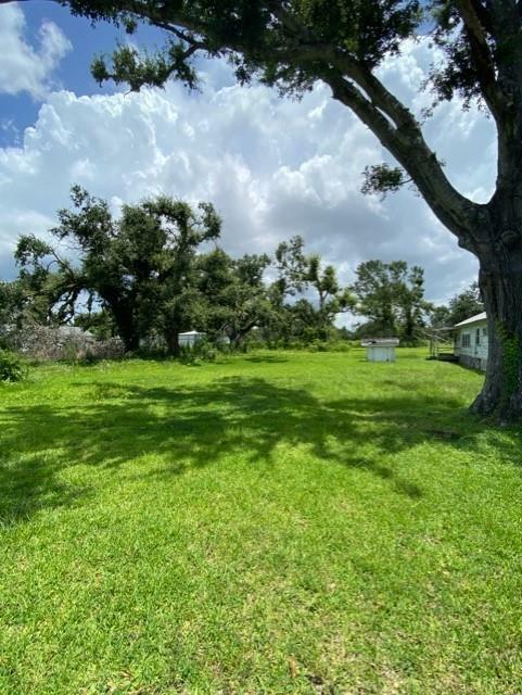 Property Photo: 5147 Elliott Road LA 70605
