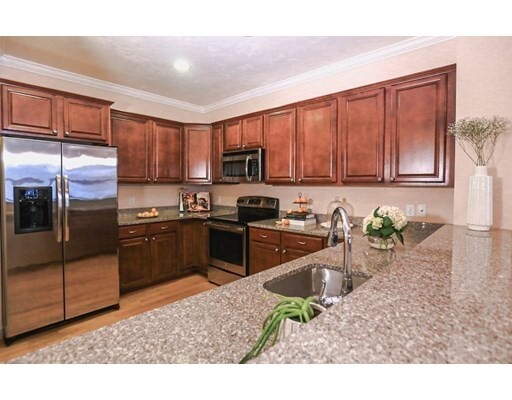 Property Photo: 855 Main St 113 MA 01801