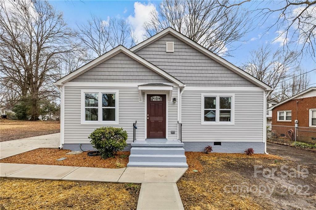 Property Photo:  1306 Spring Street  NC 28110 