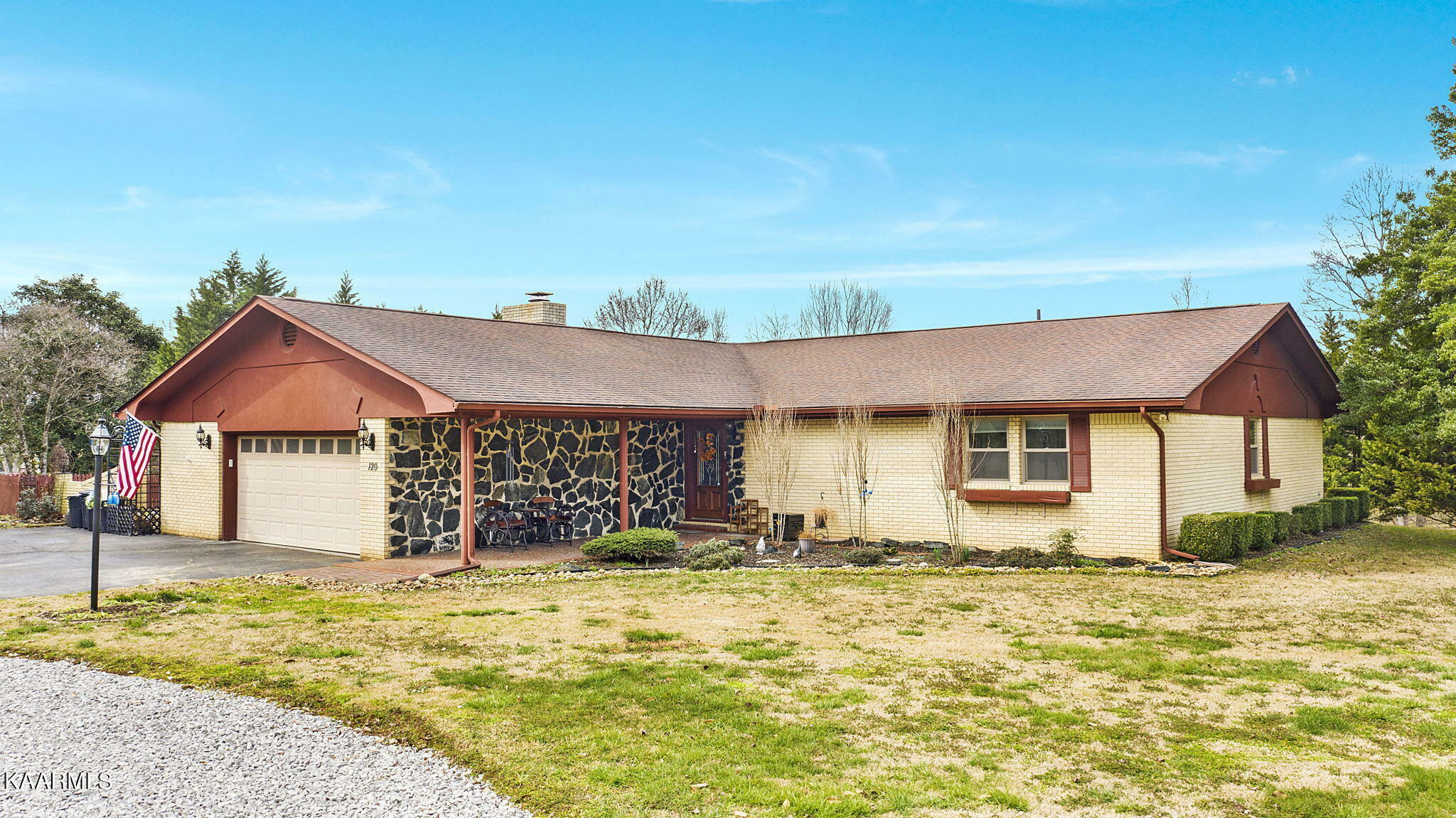 Property Photo:  120 County Road 576  TN 37329 