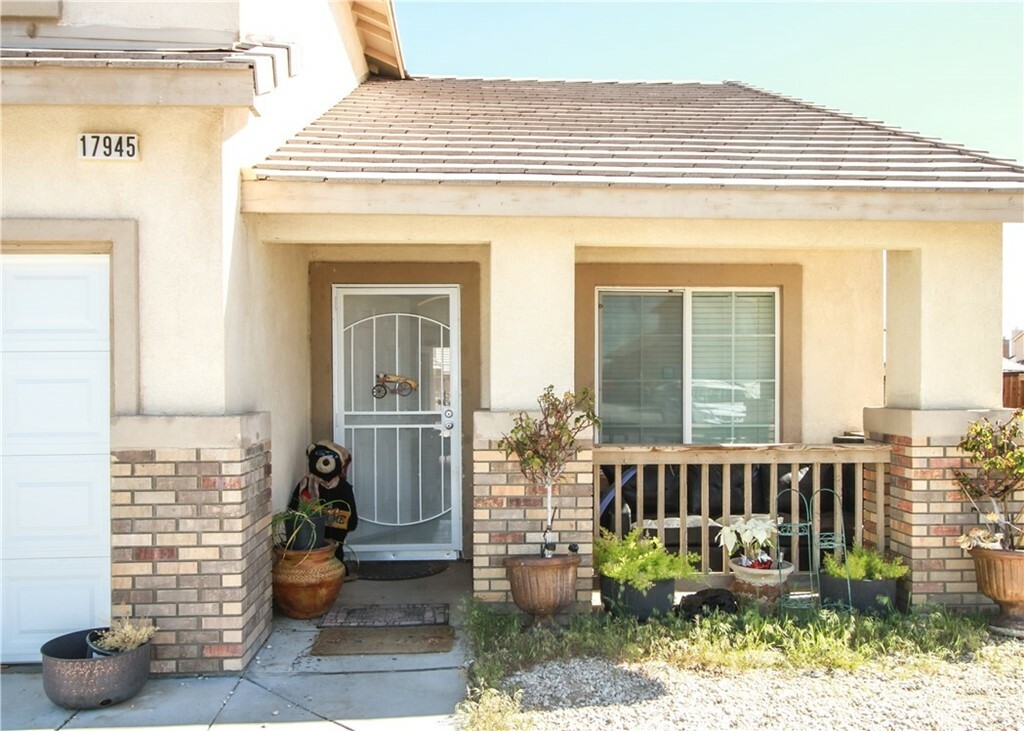 Property Photo:  17945 Moore Court  CA 92301 