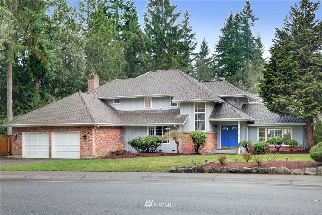 Property Photo:  2525 221st Avenue NE  WA 98074 