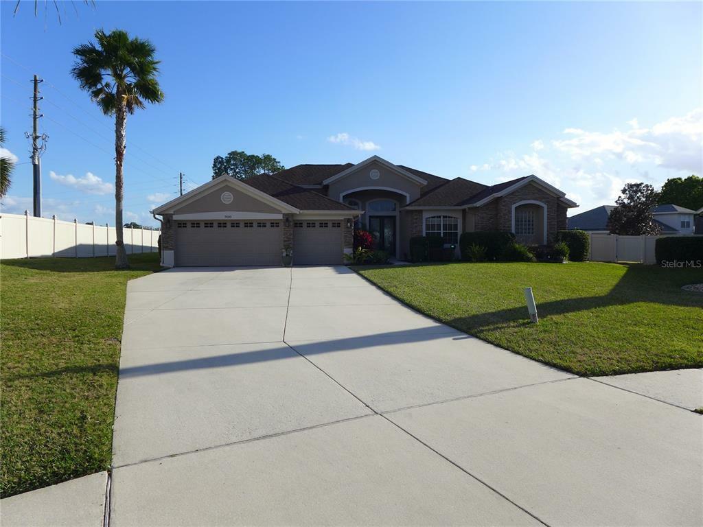 Property Photo:  9100 Laurel Ridge Drive  FL 32757 