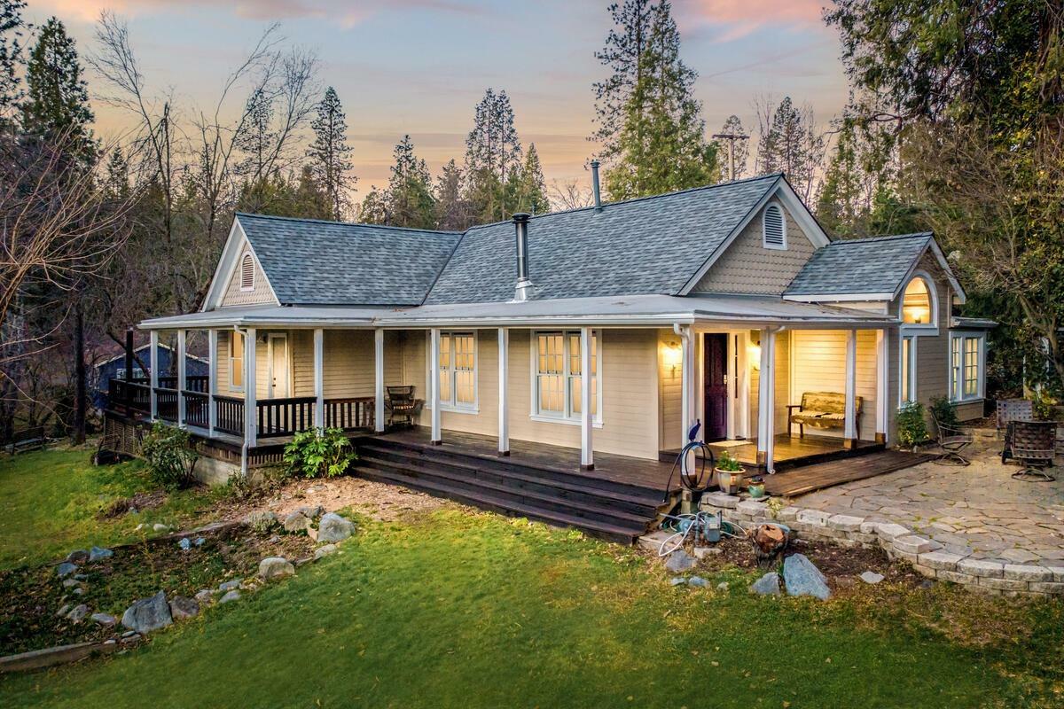 Property Photo: 123 Nivens Lane CA 95959