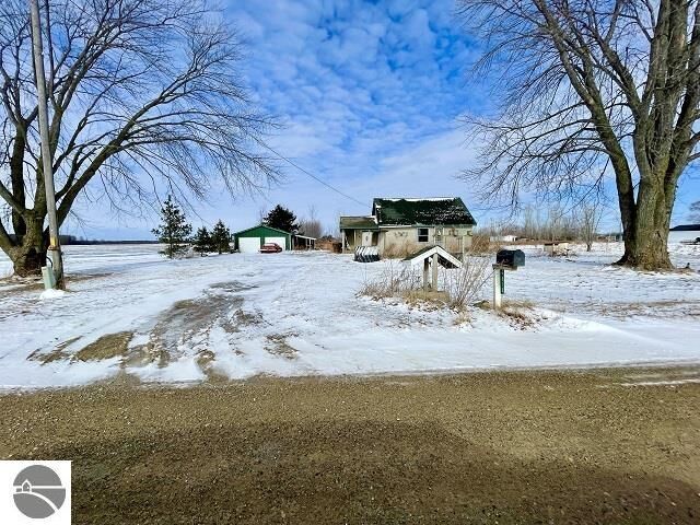 Property Photo:  3816 W Midland-Gratiot County Line Road  MI 48880 