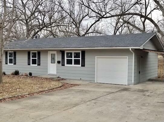 Property Photo:  721 S Lincoln Street  MO 64850 