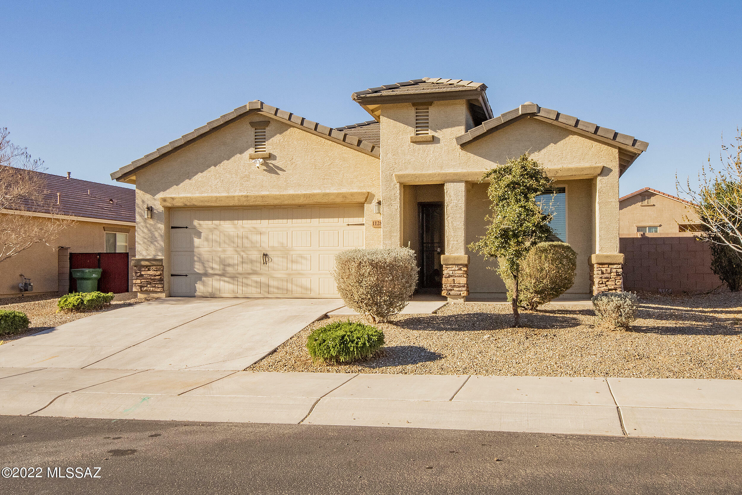 Property Photo:  11282 W Artifact Quarry Drive  AZ 85658 