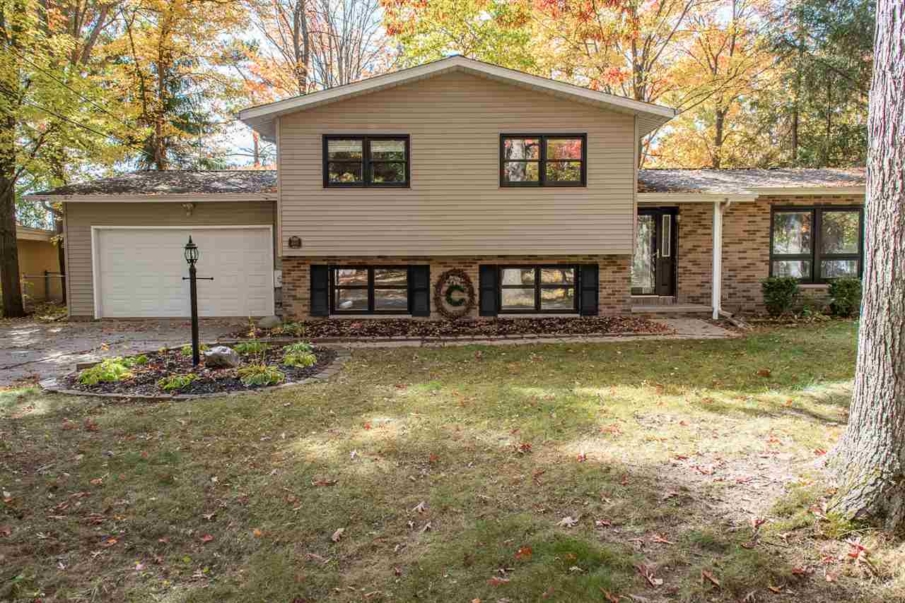 Property Photo:  4917 Sturgeon Creek Pkwy  MI 48640 