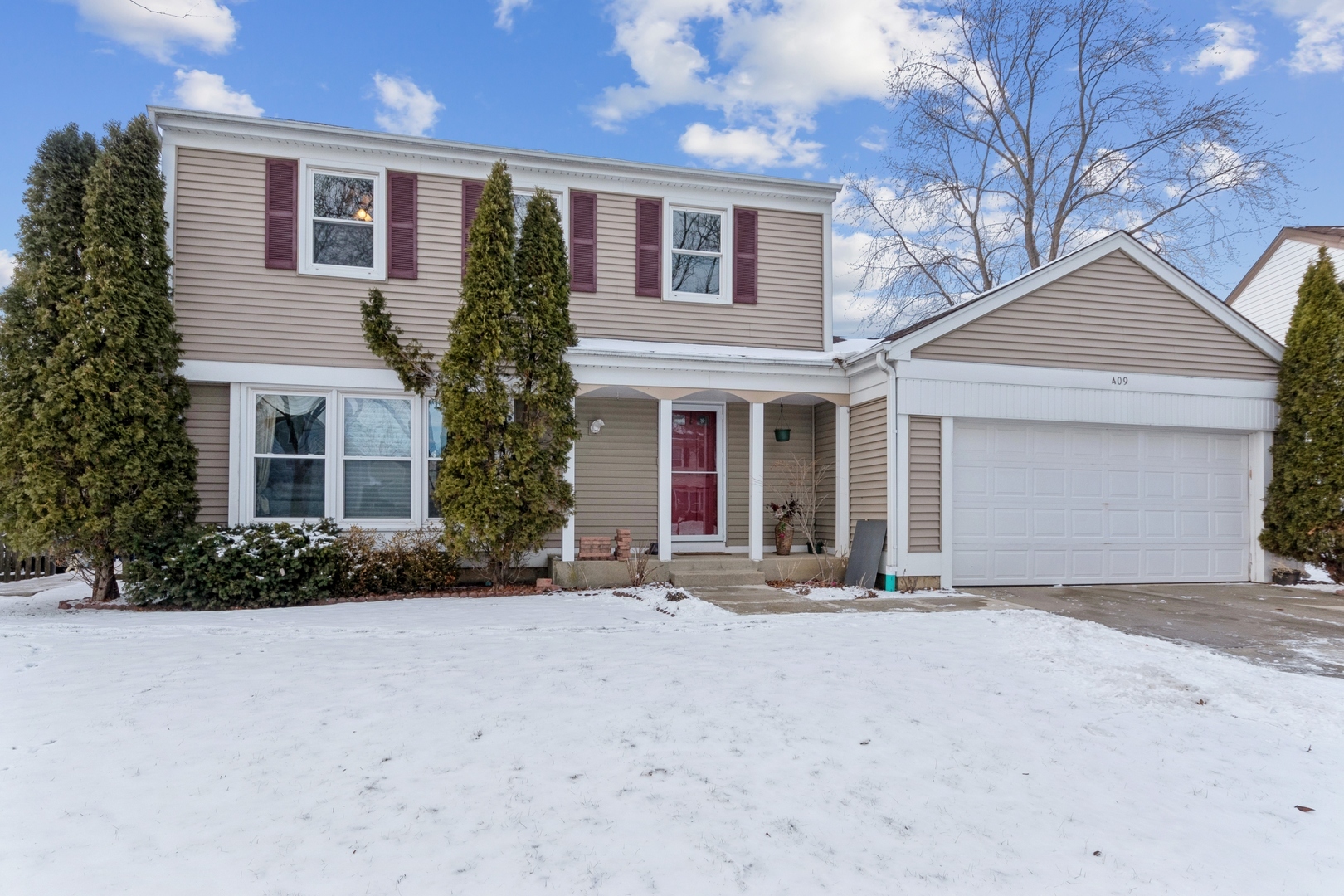 Property Photo:  409 Appleton Drive  IL 60061 