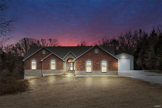 13833 Country Meadow Court  Wright City  63390 photo